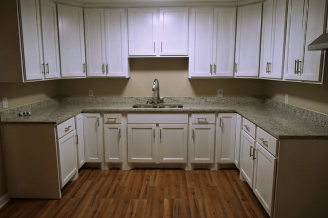 Foto del edificio - 2623 Irwin Dr