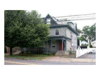 Primary Photo - 27-29 Carey Ave