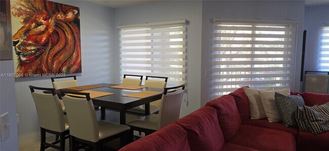 Foto del edificio - 12551 SW 16th Ct