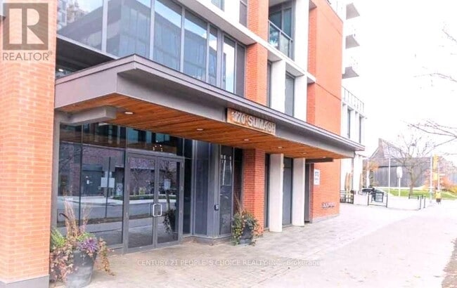 Photo du bâtiment - 170 Sumach St