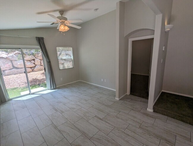 Foto del edificio - 7629 Concord Heights St