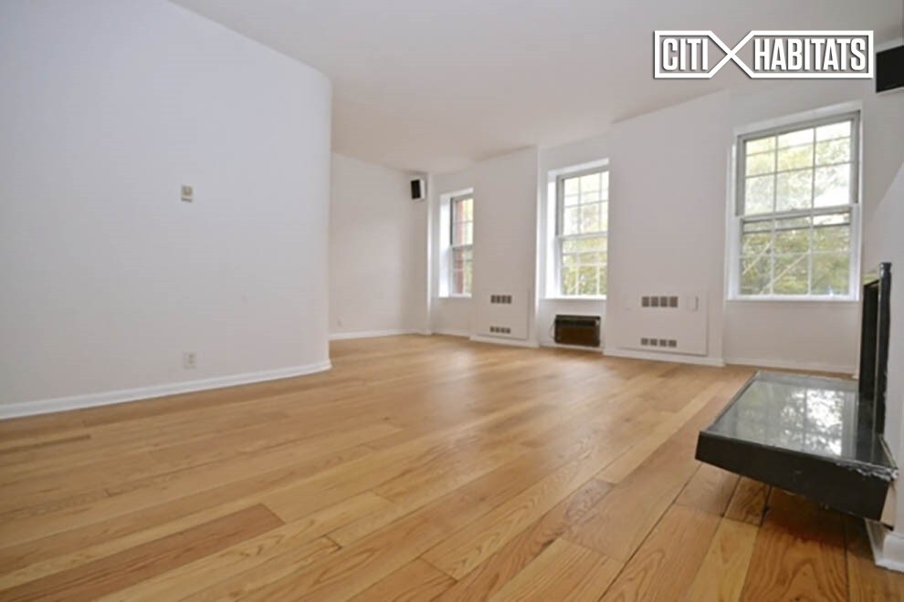 Primary Photo - 337 W 29th St