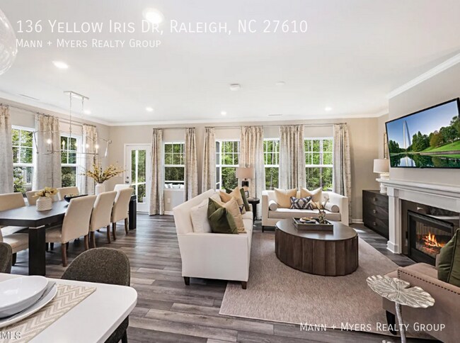 Foto del edificio - 136 Yellow Iris Dr