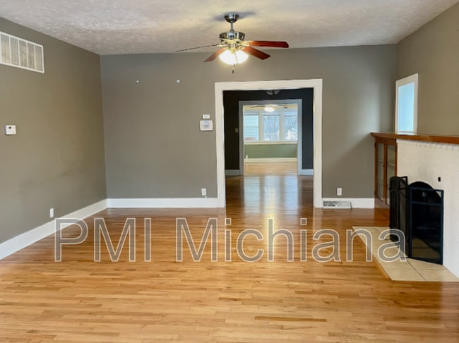 Building Photo - 944 Homewood Ave
