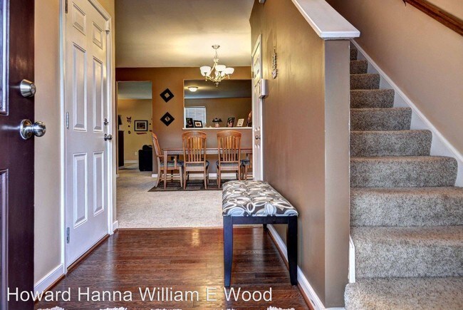 Building Photo - 113 Cotswold Ct
