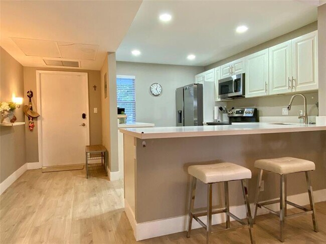 Foto del edificio - 3010 N Course Dr