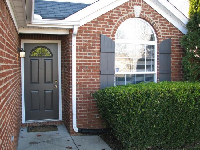 Building Photo - 3285 Royal Troon Dr