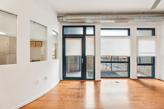 Foto del edificio - 1390 Kenyon St NW
