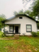 Building Photo - 809 N Franklin St