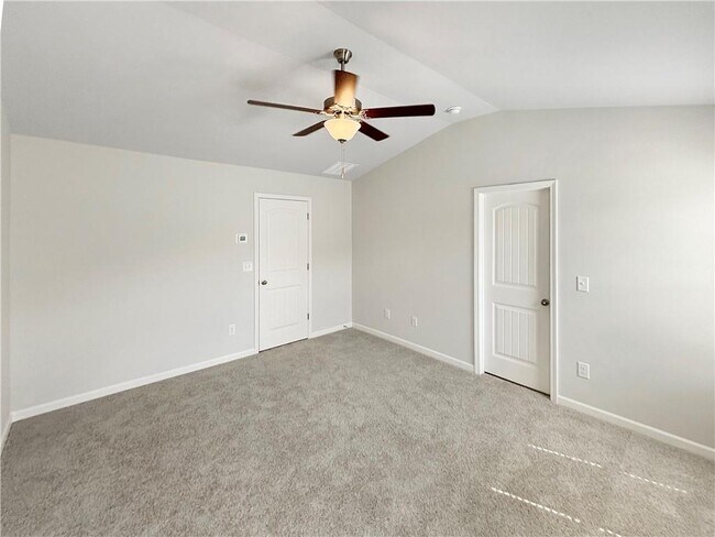 Building Photo - 4711 Blake Lp