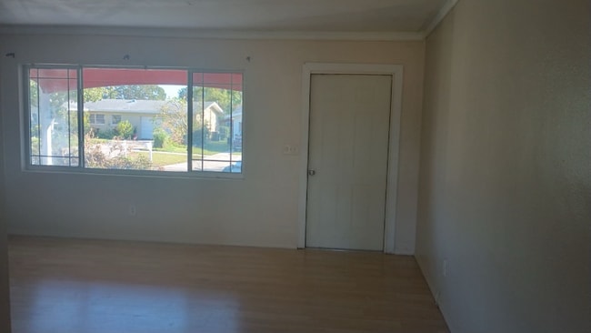 Photo - 1120 8th Ave NE House