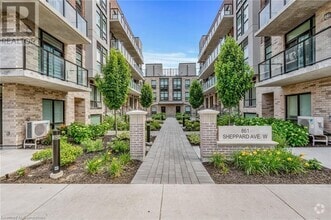 Building Photo - 861 Sheppard Ave W
