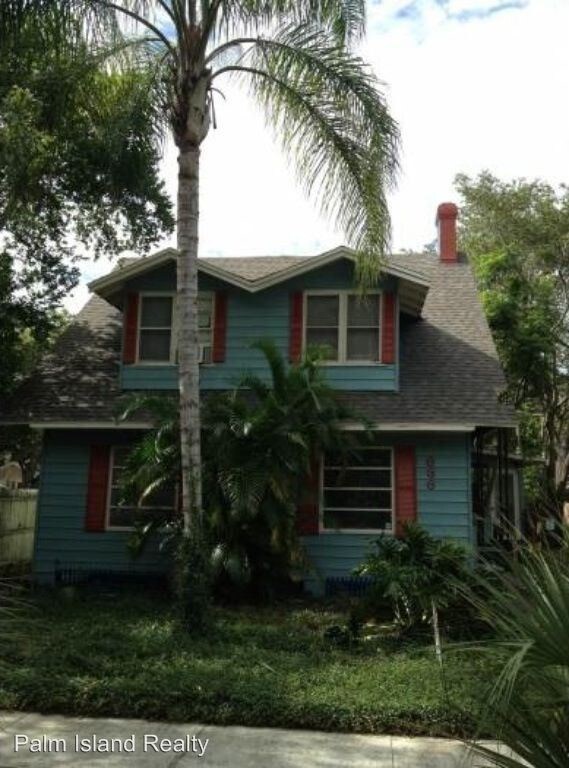 Building Photo - 836 24th Ave N