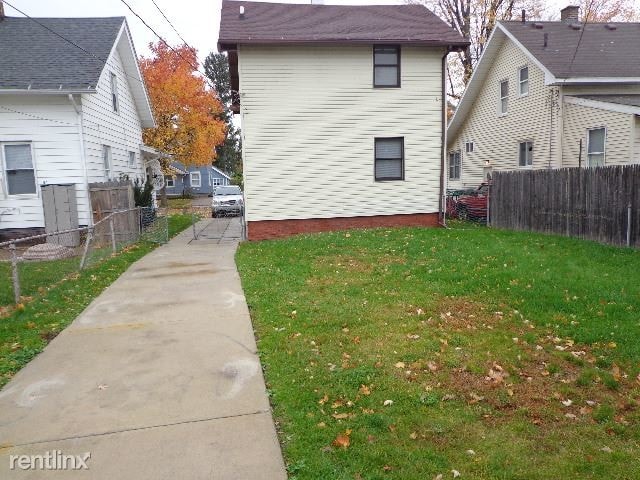 Building Photo - 577 Colima Dr