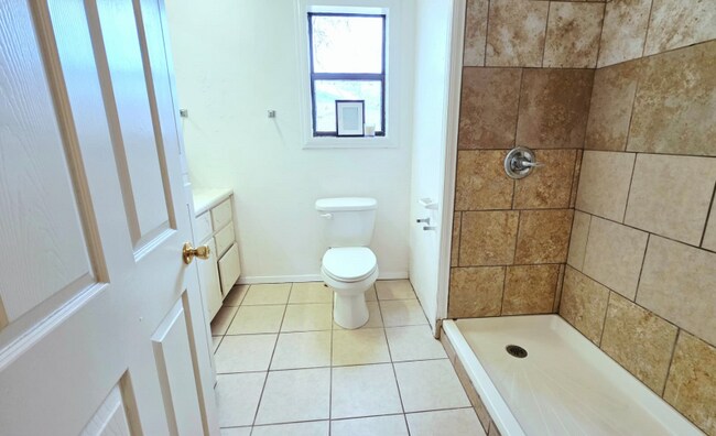 Foto del edificio - 2001 Old Ballinger Hwy