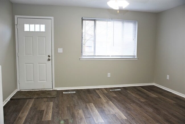 Foto del edificio - 2755 Glenbriar St