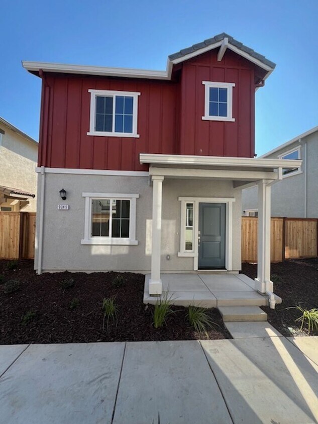 Primary Photo - Brand New 3 Bedroom Home for Rent in Rosev...