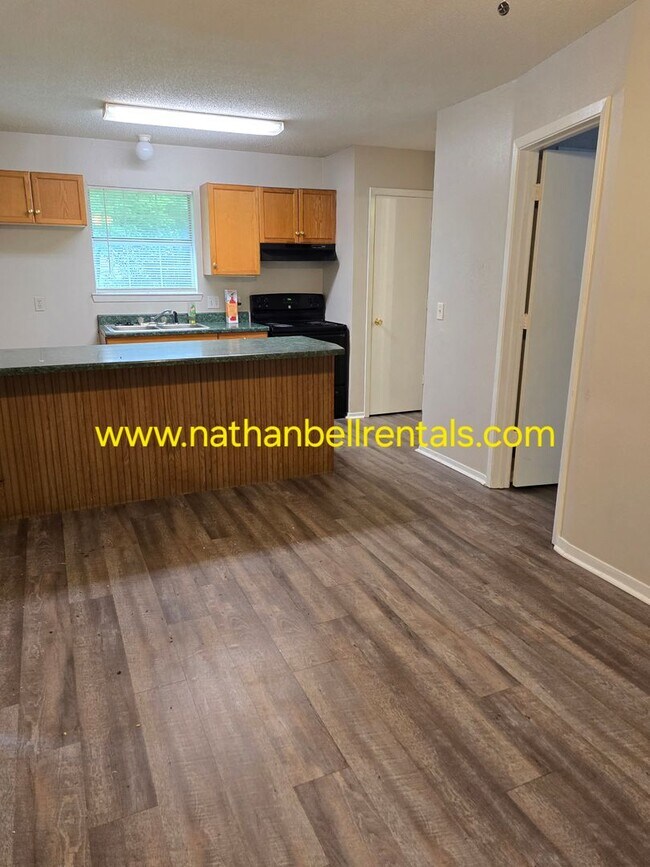 Foto del edificio - 748 8th St SE