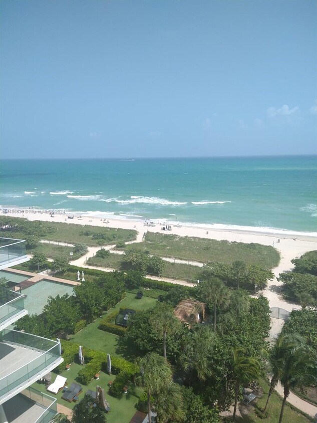 Foto principal - 9341 Collins Ave