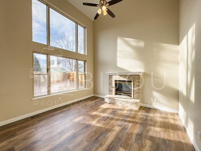 Photo - 1461 Grass Valley Dr House