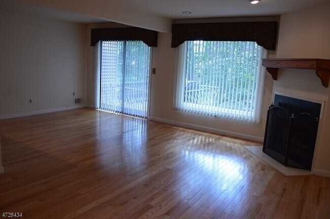 Foto del edificio - 68 Patriots Rd