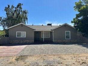 Building Photo - 1536 Vernon Ave