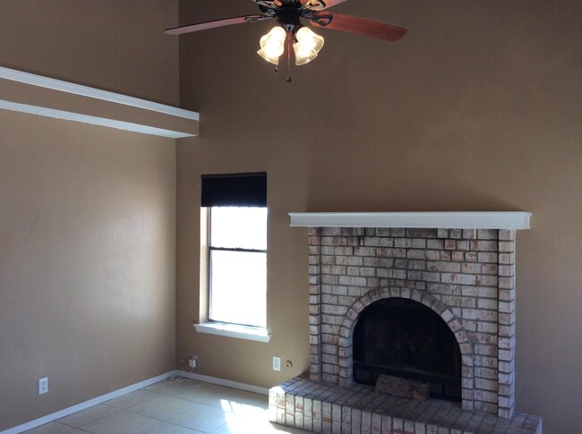 Building Photo - 1500 Rebecca Ann Dr