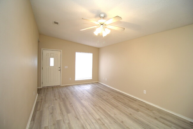 Foto del edificio - 3-Bedroom Patio Home in SW Pensacola – Con...