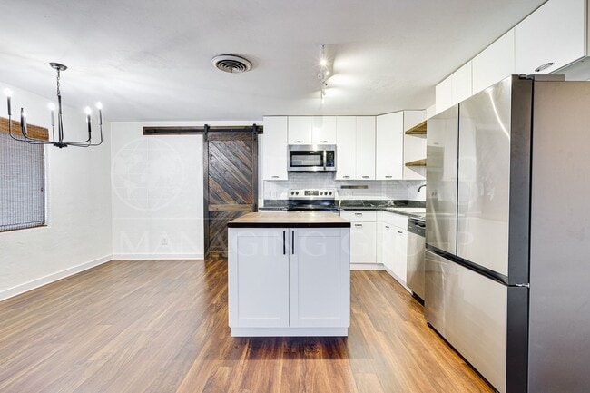 Foto del edificio - Historic GEM! – The First Female-Built Home in Holly Hill