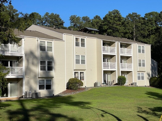 Building Photo - 9 Holland Dr