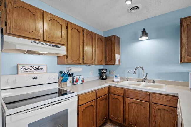 Foto del edificio - 5508 Long Ave Ext