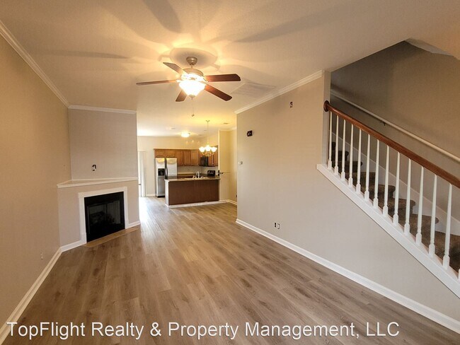 Building Photo - 2 br, 2.5 bath House - 72 John Sevier Avenue