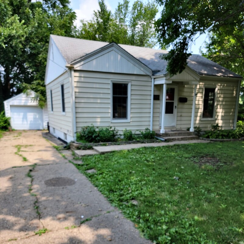 Primary Photo - 905 Wolcott Ave