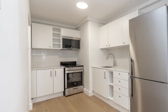 Building Photo - 188 Jameson Ave