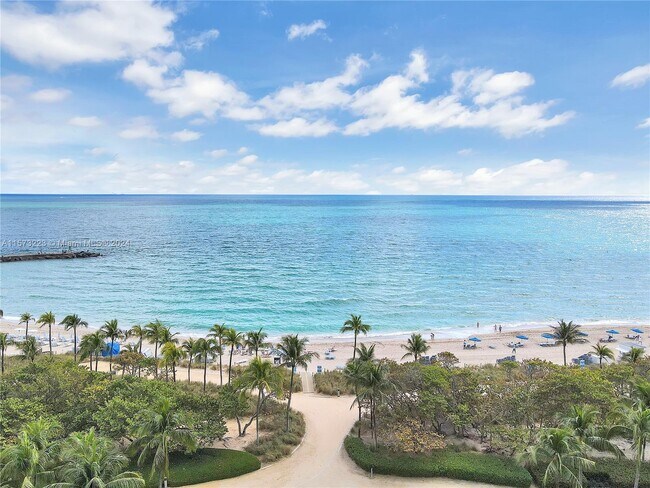 Building Photo - 10275 Collins Ave
