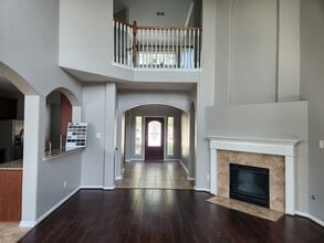 Building Photo - 20676 Oakhurst Meadows Dr