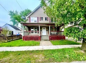 Building Photo - 143 Clinton St