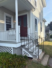 Building Photo - 117 Centre St