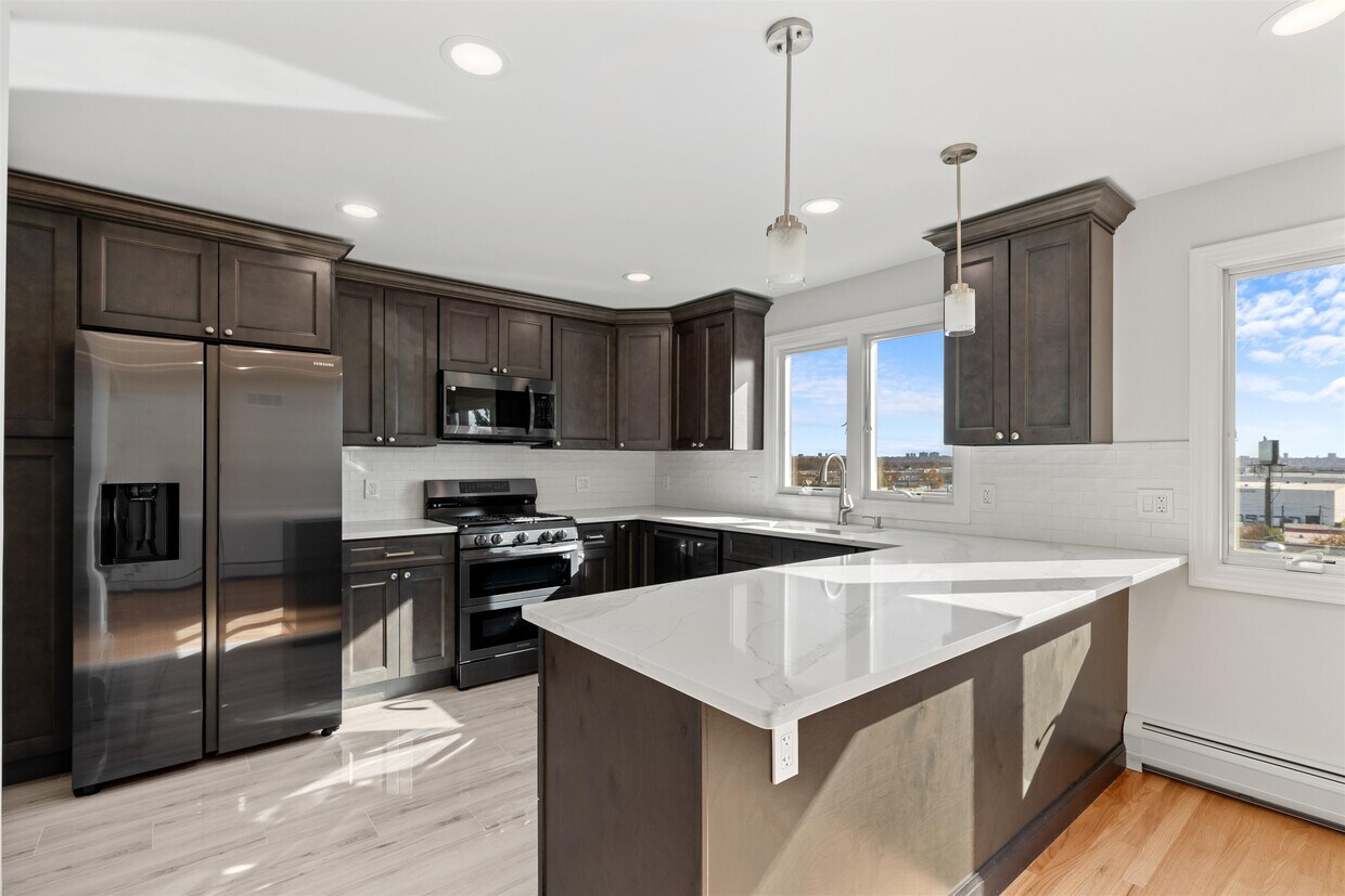 Foto principal - 743 7th St