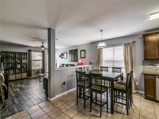 Foto del edificio - 2008 Abbey Rd