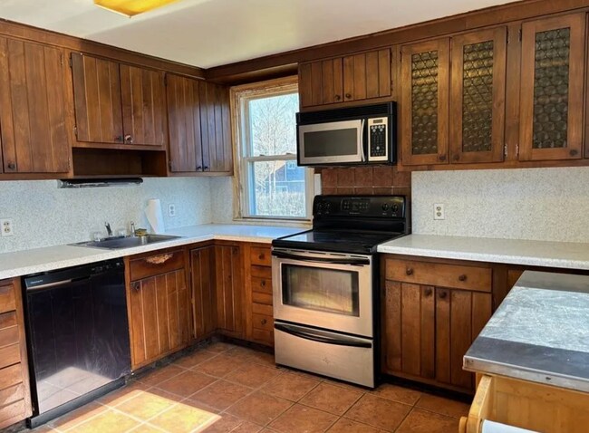 Foto del edificio - 32 Dewitt Dr