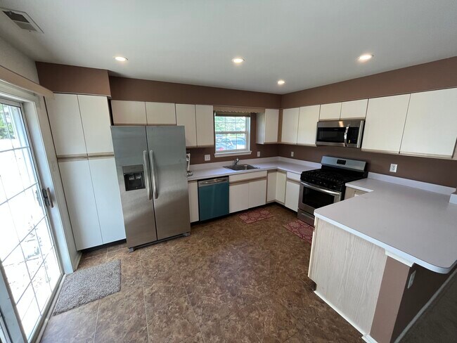 Building Photo - 50 E Mockingbird Way