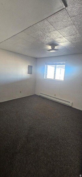 Foto del edificio - 165 W 250 N