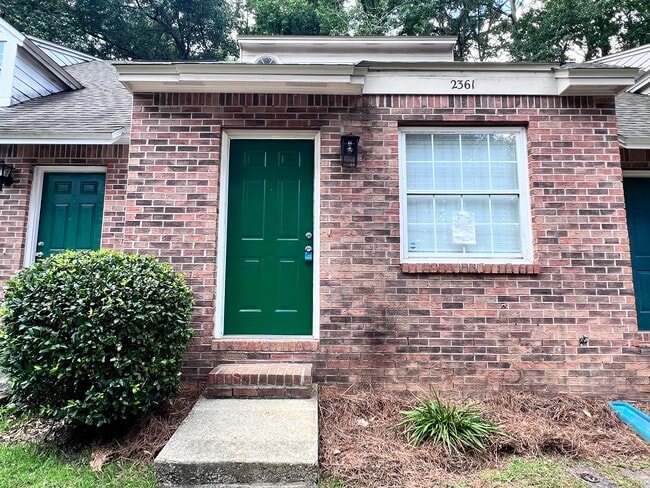 Building Photo - 2361 Parrot Ln