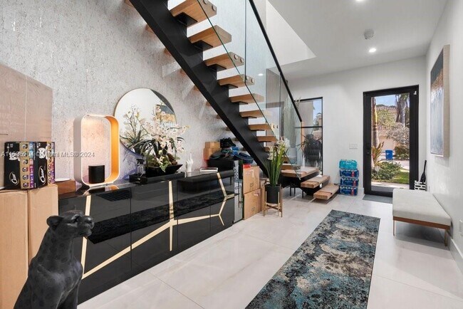 Foto del edificio - 1616 NE 5th Ct