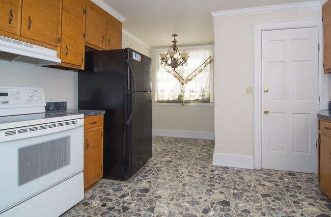 Building Photo - 1224 Fairview Dr