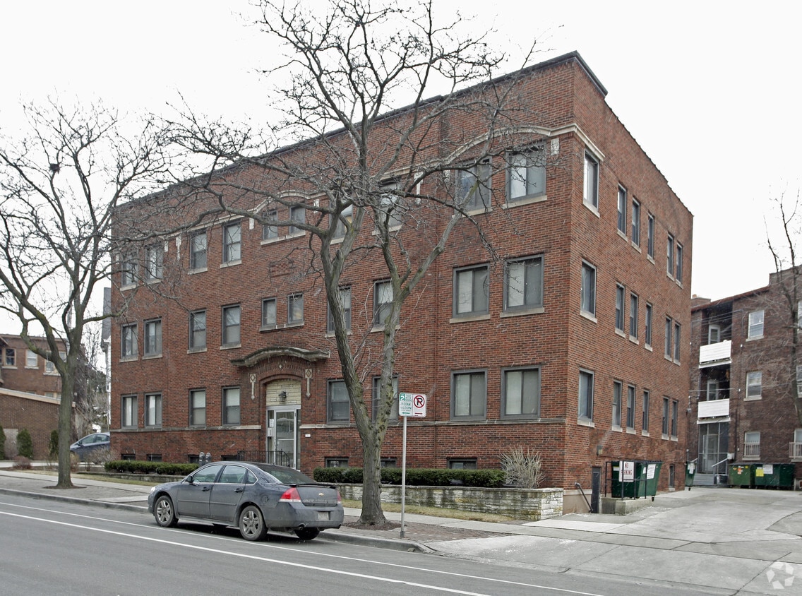 2311 E North Ave, Milwaukee, WI 53211 Apartments in Milwaukee, WI