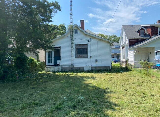 Foto del edificio - Investment Special! - $290 Month / $600 Down