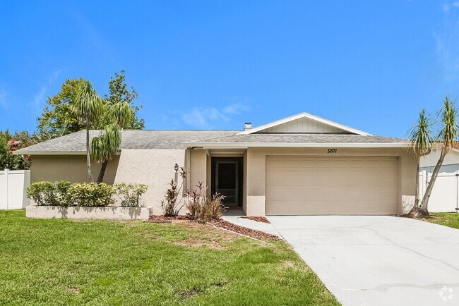 Building Photo - 3207 Acapulco Dr