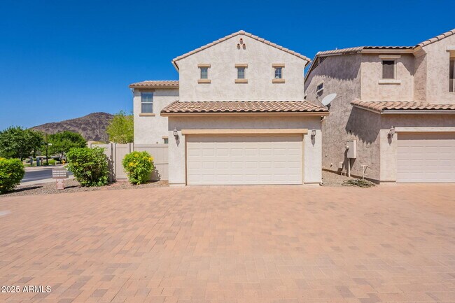 Building Photo - 26638 N Babbling Brook Dr